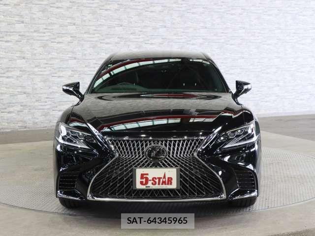 Lexus LS 2018-08 7455407-10