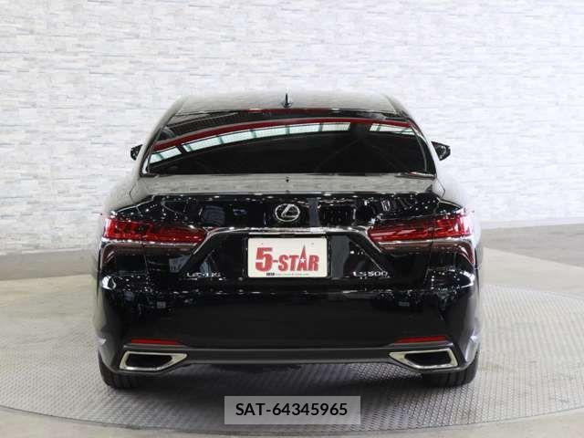 Lexus LS 2018-08 7455407-13
