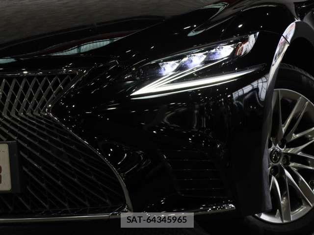 Lexus LS 2018-08 7455407-14