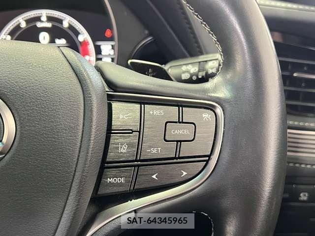 Lexus LS 2018-08 7455407-6