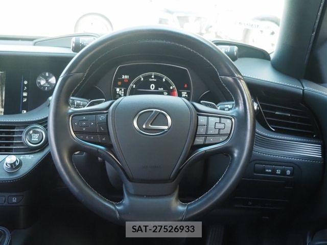 Lexus LS 2018-03 7455409-17