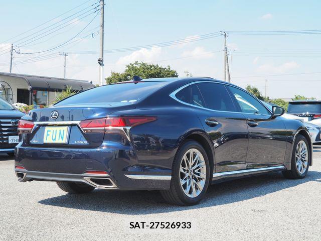 Lexus LS 2018-03 7455409-4