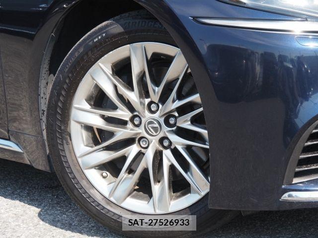 Lexus LS 2018-03 7455409-8