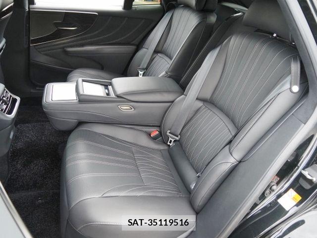 Lexus LS 2023-06 7509030-14