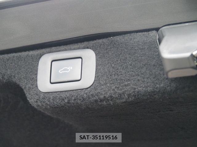 Lexus LS 2023-06 7509030-16