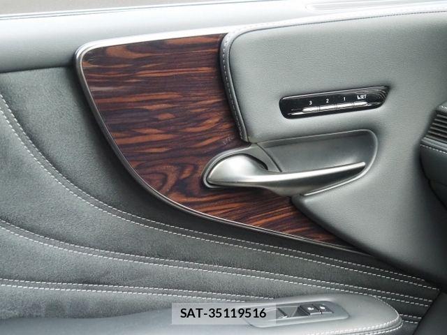 Lexus LS 2023-06 7509030-29