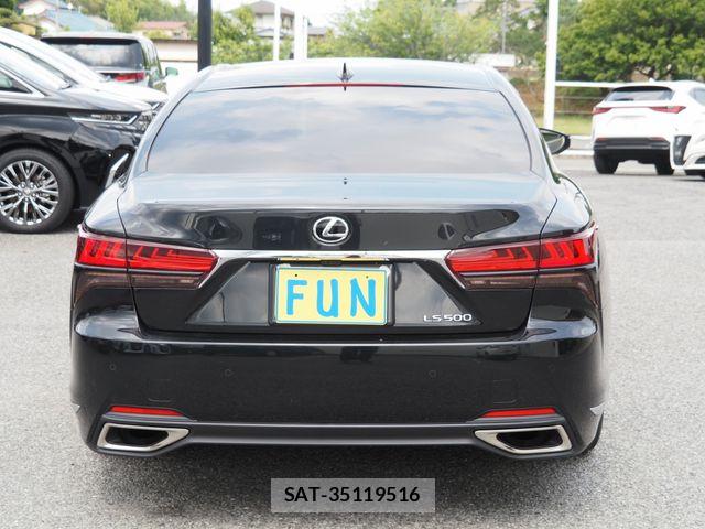 Lexus LS 2023-06 7509030-6