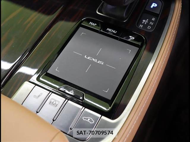 Lexus LS 2018-05 7562358-9
