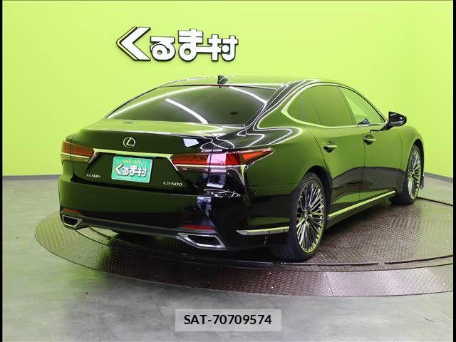 Lexus LS 2018-05 7562358-1