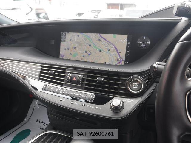 Lexus LS 2018-07 7617664-11