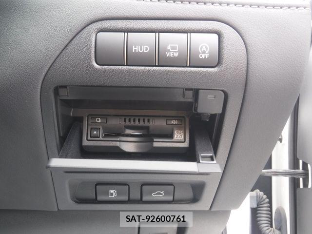 Lexus LS 2018-07 7617664-18