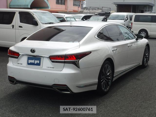 Lexus LS 2018-07 7617664-5