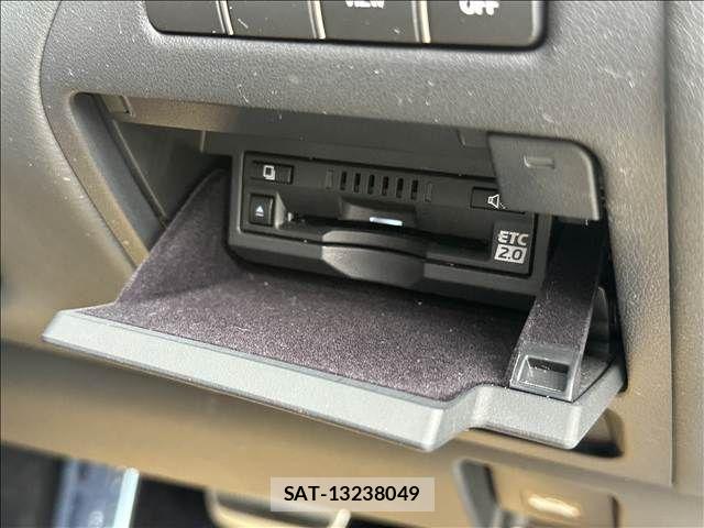 Lexus LS 2020-01 7562356-12