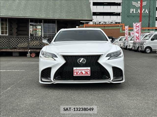 Lexus LS 2020-01 7562356-16
