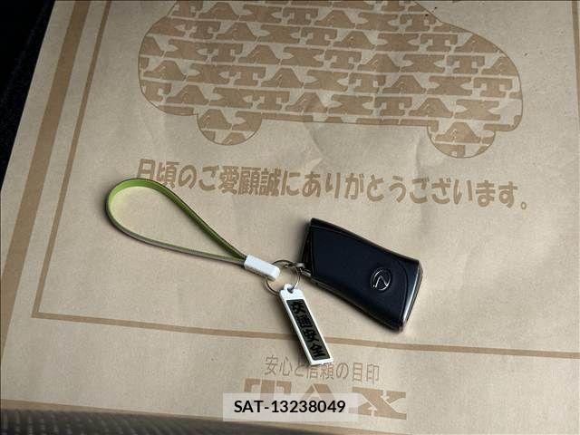 Lexus LS 2020-01 7562356-18