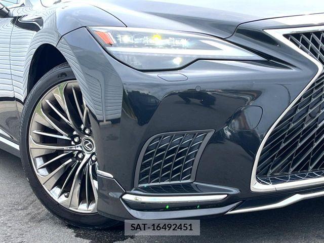 Lexus LS 2021-03 8074343-16