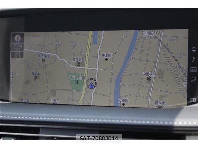 Lexus LS 2018-02 8074348-1