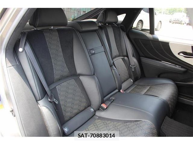 Lexus LS 2018-02 8074348-19