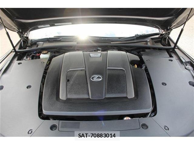 Lexus LS 2018-02 8074348-29