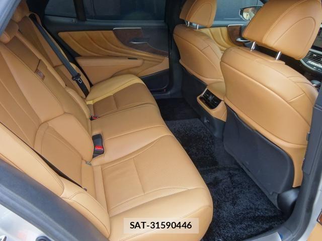 Lexus LS 2021-06 8074344-11