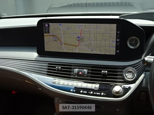 Lexus LS 2021-06 8074344-16