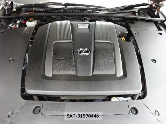 Lexus LS 2021-06 8074344-18