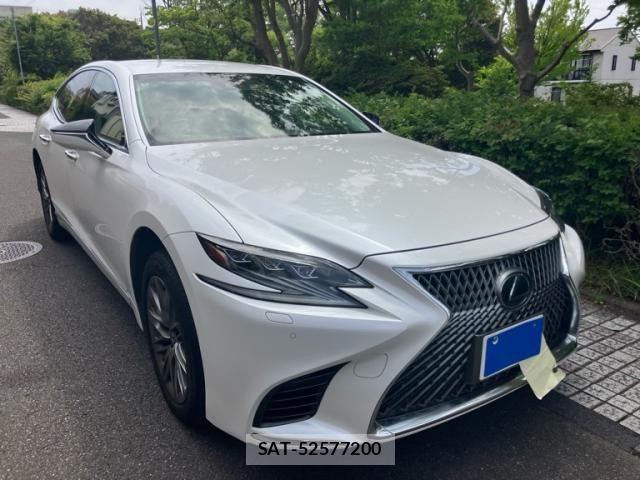 Lexus LS 2018-03 8100141-1