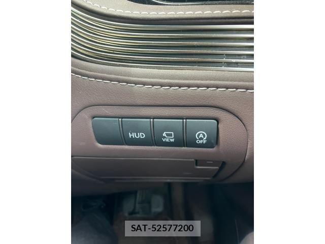 Lexus LS 2018-03 8100141-19