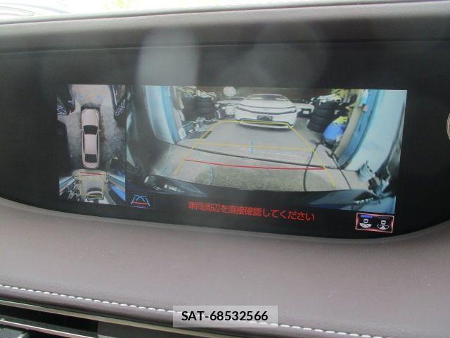 Lexus LS 2019-05 8100140-23