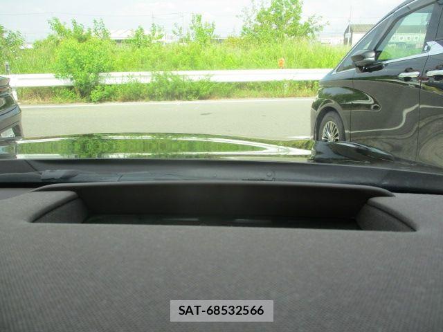 Lexus LS 2019-05 8100140-27