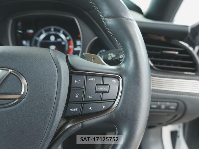 Lexus LS 2023-09 8100138-17