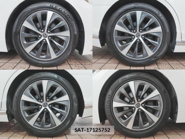 Lexus LS 2023-09 8100138-4