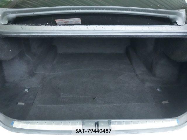 Lexus LS 2021-06 8100139-27