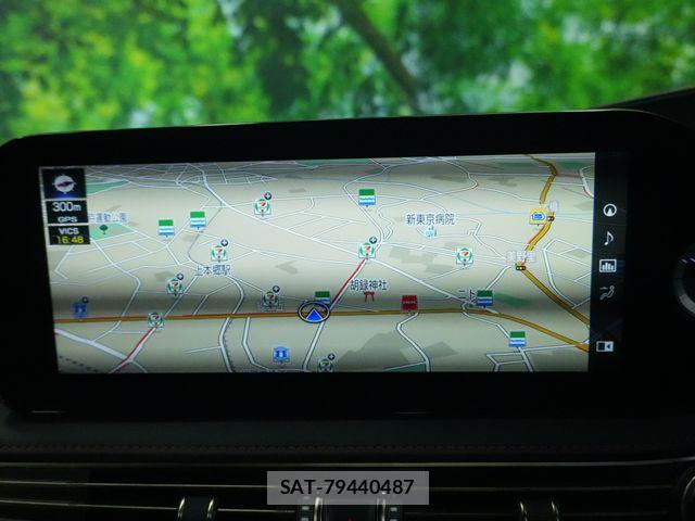 Lexus LS 2021-06 8100139-7
