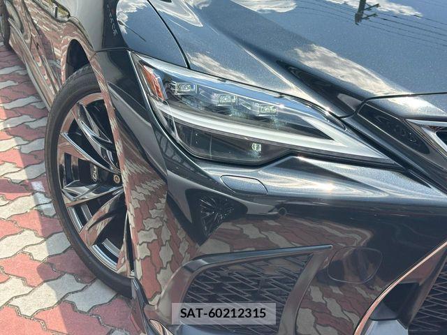 Lexus LS 2021-01 8131009-11