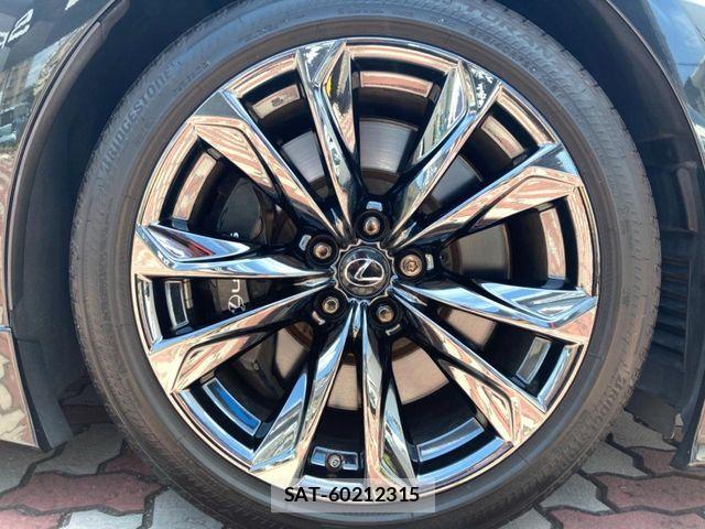Lexus LS 2021-01 8131009-12