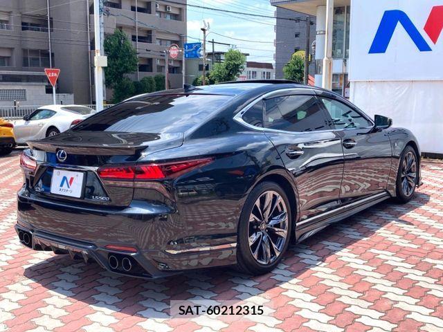 Lexus LS 2021-01 8131009-16