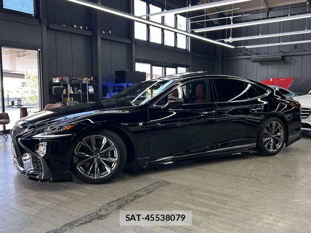 Lexus LS 2018-01 8208385-2
