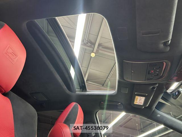 Lexus LS 2018-01 8208385-6