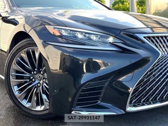 Lexus LS 2018-05 8230625-16