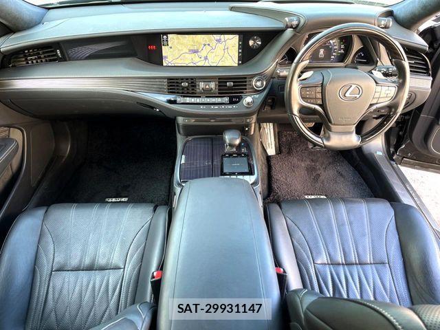 Lexus LS 2018-05 8230625-1