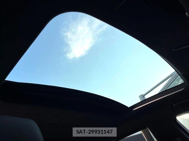 Lexus LS 2018-05 8230625-2