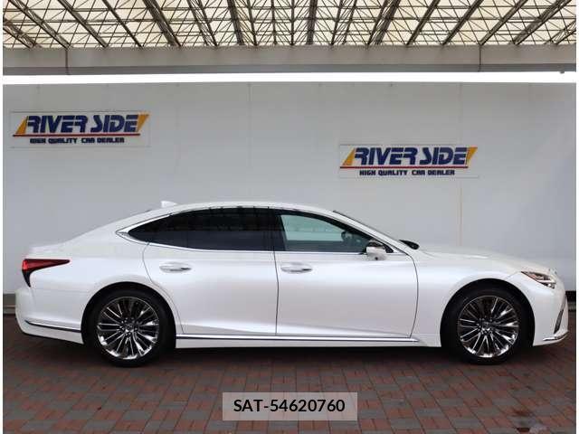 Lexus LS 2021-03 8245724-3