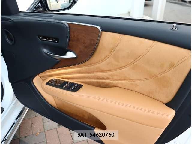 Lexus LS 2021-03 8245724-7