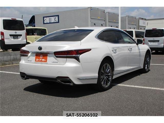 Lexus LS 2018-01 8336561-12