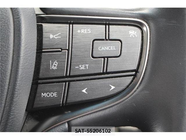Lexus LS 2018-01 8336561-3