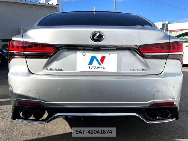 Lexus LS 2018-02 8366737-15