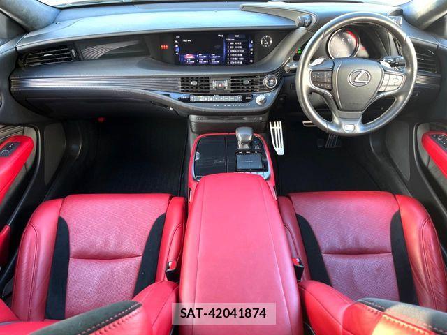 Lexus LS 2018-02 8366737-1