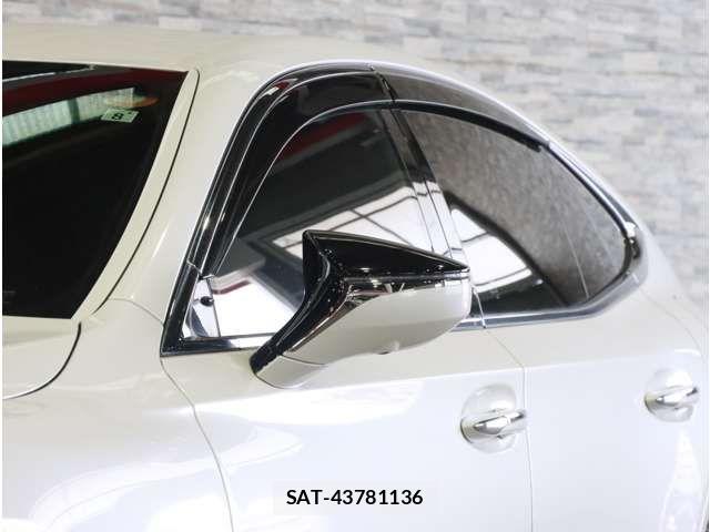 Lexus LS 2021-08 8366736-17