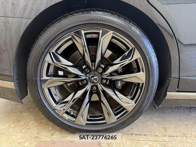 Lexus LS 2021-06 8366733-25